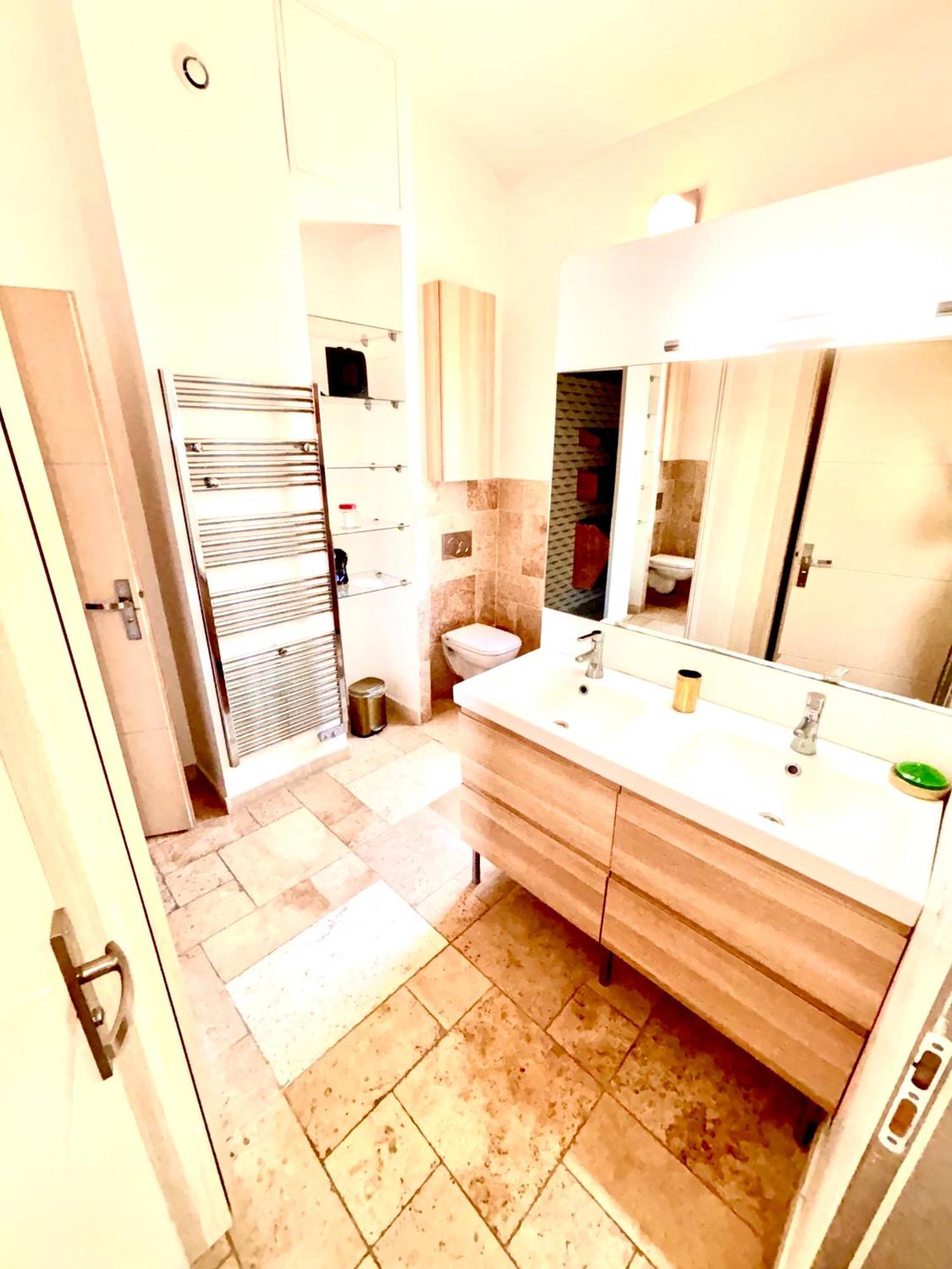 Maison Avec Piscine Et Jacuzzi Proche Des Plages Toulon Exterior foto